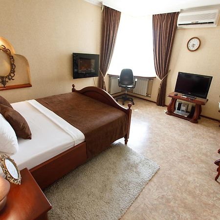 Studio De Luxe With Jacuzzi Sumy Luaran gambar