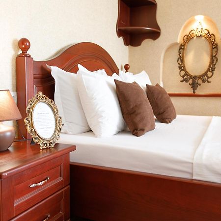 Studio De Luxe With Jacuzzi Sumy Luaran gambar